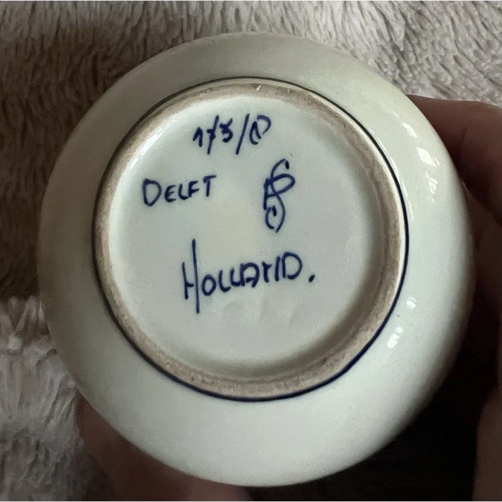 Delft Holland Blue and White Floral Bud Vase Hand Painted Ceramic 3 Inch Vintage